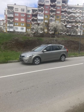 Kia Ceed 1.6 CRDI FACELIFT , снимка 4