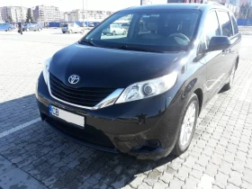 Toyota Sienna 3.5 LE AWD, снимка 1