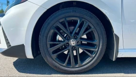 Toyota Camry Hybrid| SE Upgrade| CLEAN CARFAX, снимка 7