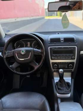 Skoda Octavia TDI РЕАЛНИ КИЛОМЕТРИ , снимка 11