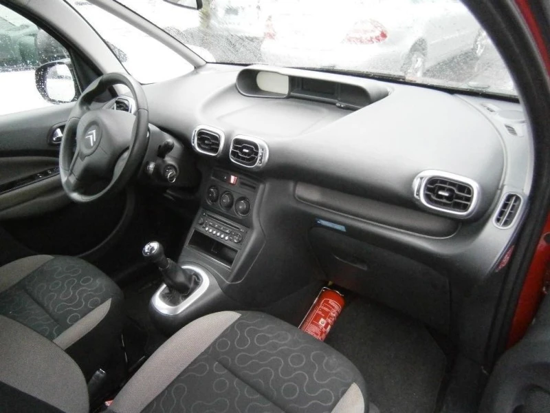 Citroen C3 Picasso 1.4 HDi / 1.4i, снимка 5 - Автомобили и джипове - 37182063