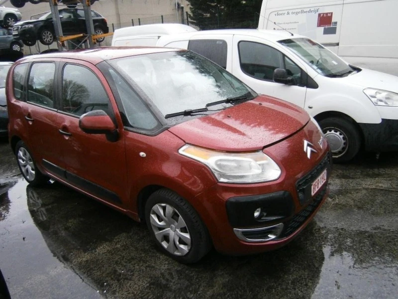 Citroen C3 Picasso 1.4 HDi / 1.4i, снимка 2 - Автомобили и джипове - 37182063