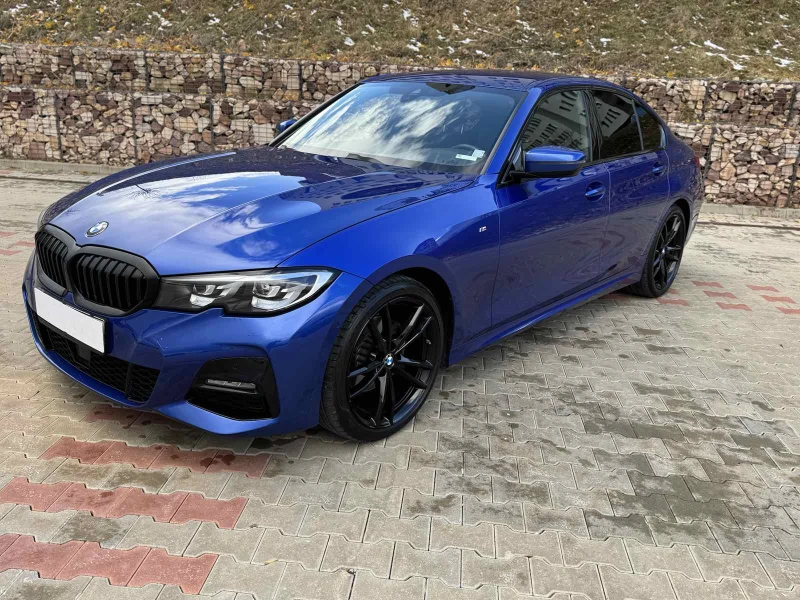 BMW 320, снимка 1 - Автомобили и джипове - 48688356