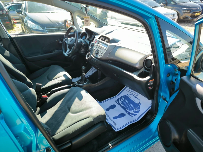 Honda Jazz 1.4I, снимка 7 - Автомобили и джипове - 49379395