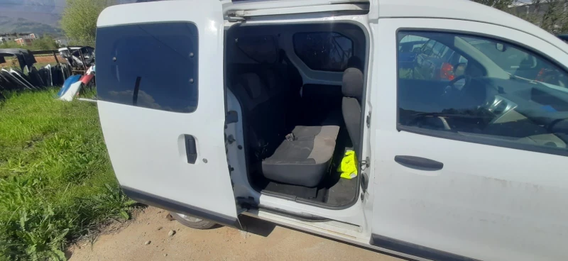 Dacia Dokker 1.5 DCi, снимка 7 - Автомобили и джипове - 50003009