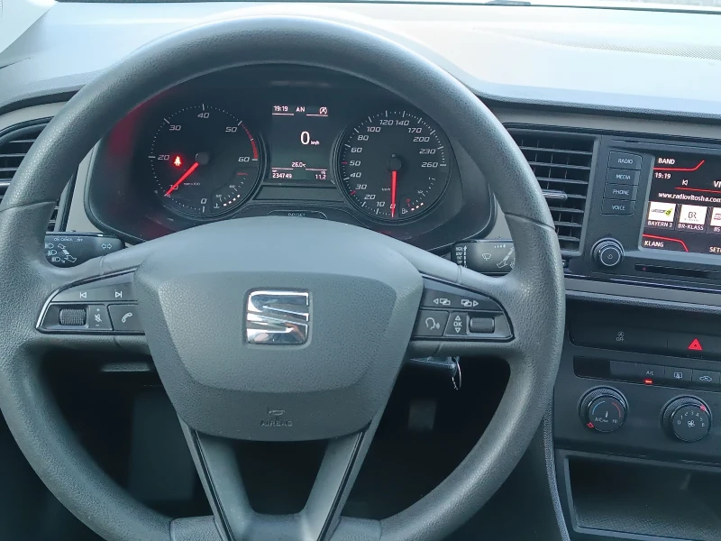 Seat Leon 1.6tdi, снимка 15 - Автомобили и джипове - 52584422