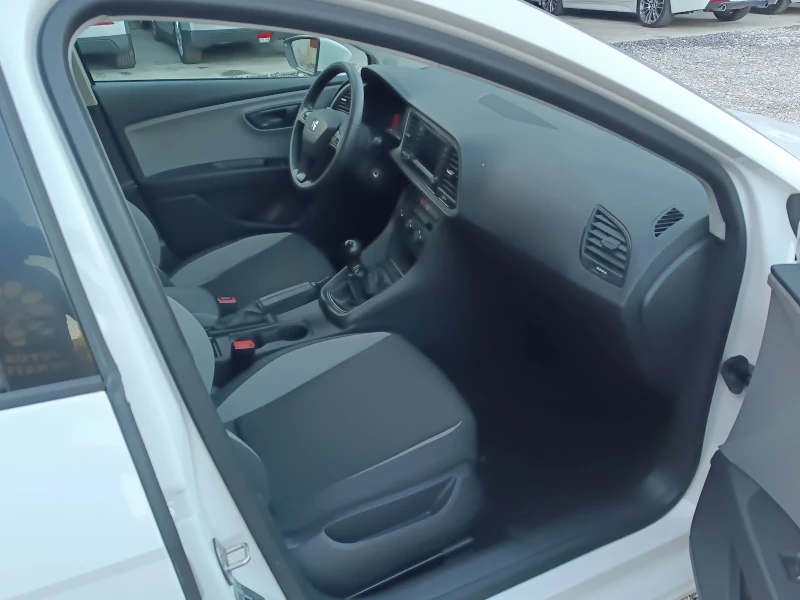 Seat Leon 1.6tdi, снимка 10 - Автомобили и джипове - 52584422