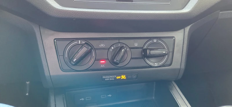 Seat Ibiza 87352km., снимка 16 - Автомобили и джипове - 51611517