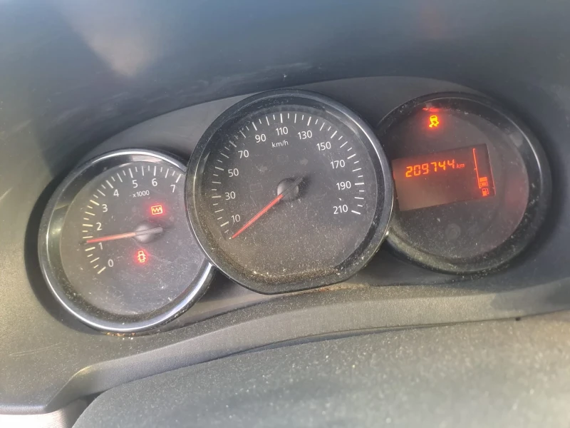 Dacia Dokker 1.5dci, снимка 7 - Автомобили и джипове - 51910111