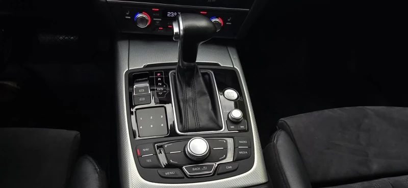 Audi A6 Avant 3.0TDI Quattro S-tronic, снимка 13 - Автомобили и джипове - 51913176