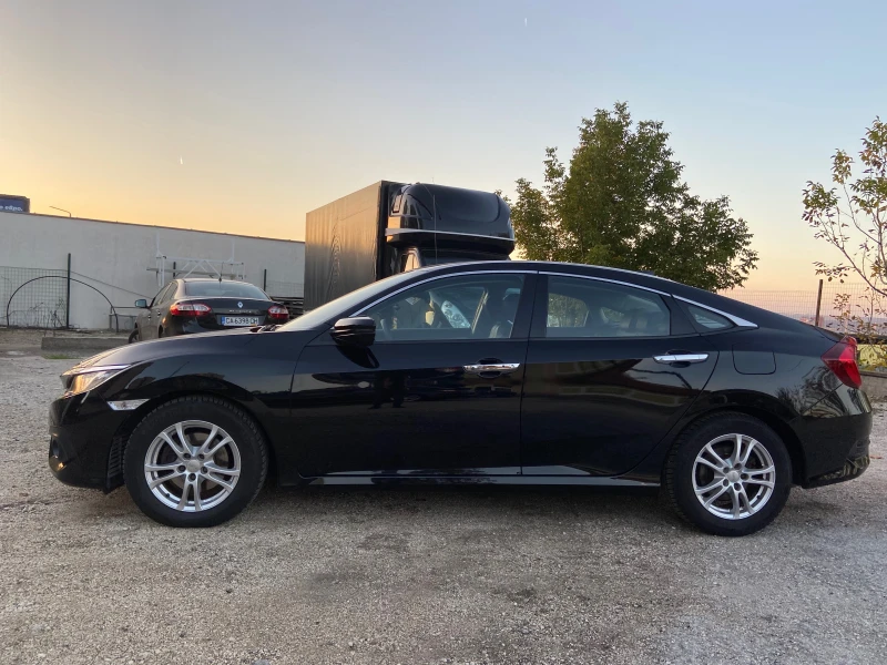 Honda Civic 1.5i NAVI Камера Шибидах Швейцария, снимка 2 - Автомобили и джипове - 52266773