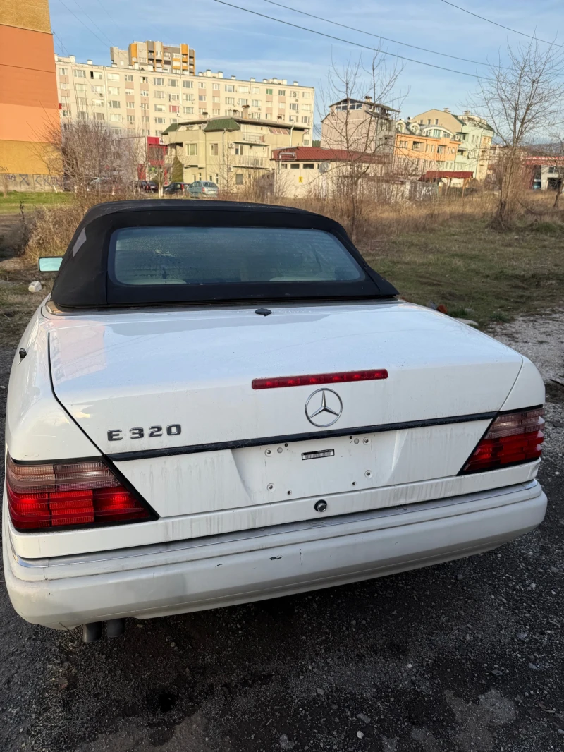 Mercedes-Benz 124 A124 Cabrio, снимка 4 - Автомобили и джипове - 52725780
