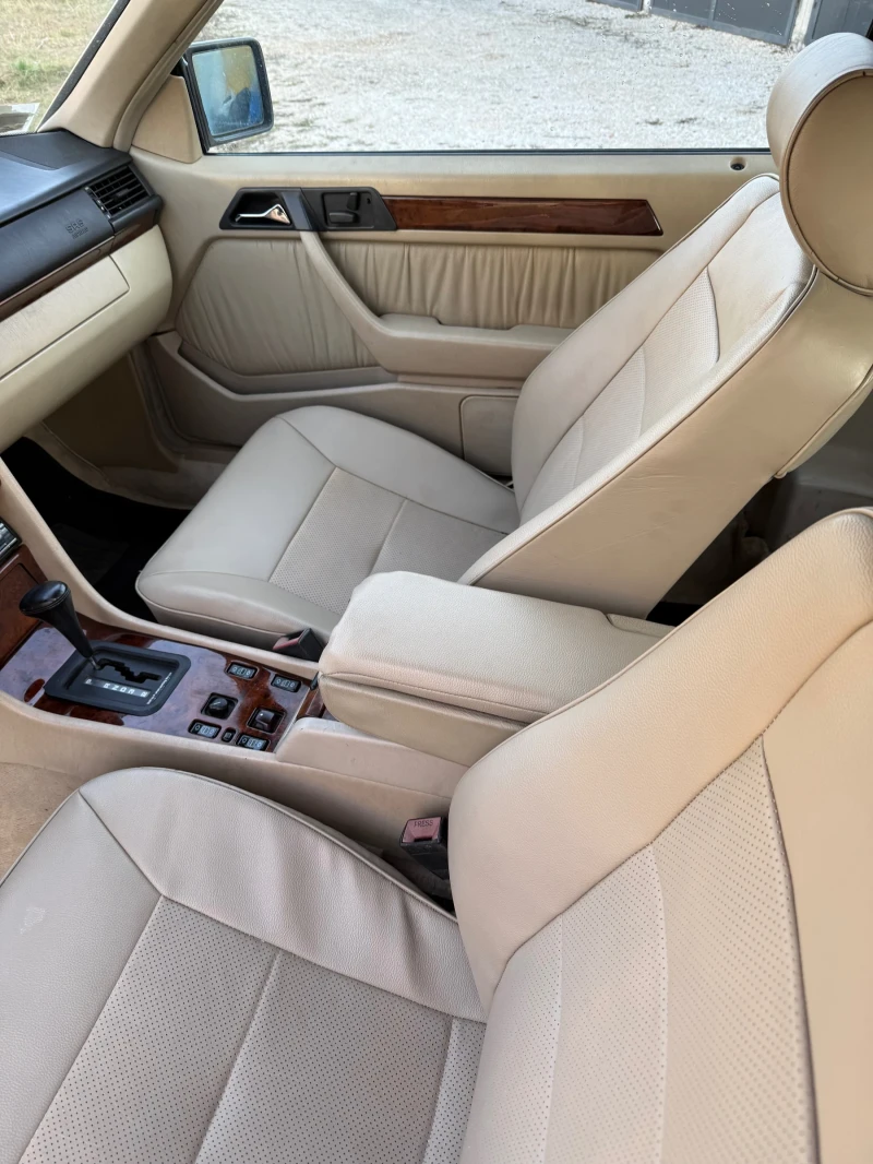 Mercedes-Benz 124 A124 Cabrio, снимка 14 - Автомобили и джипове - 52725780