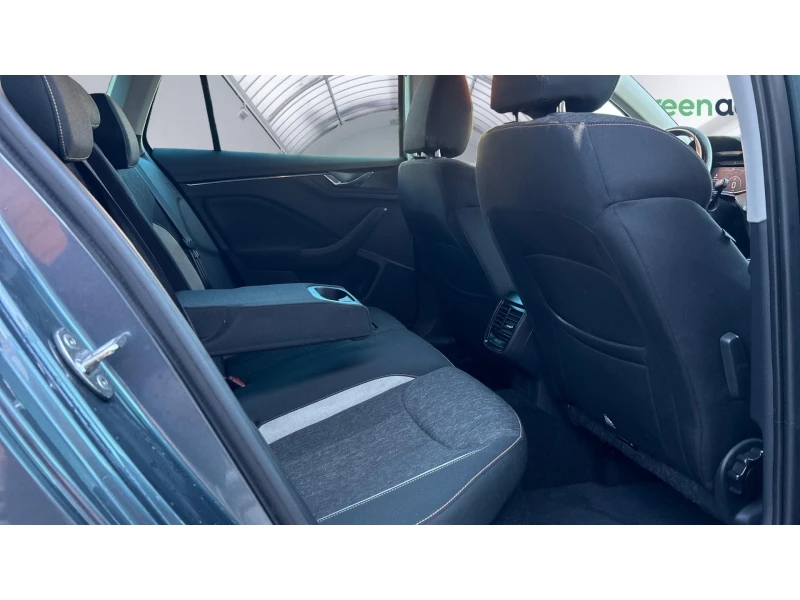 Skoda Scala 1.6 TDi DSG, Месечна вноска от 199  , снимка 10 - Автомобили и джипове - 53457914