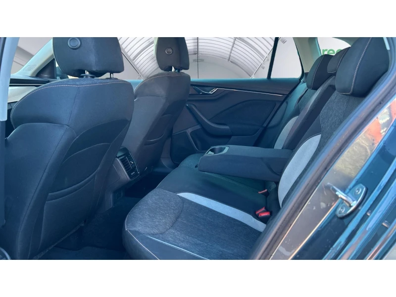 Skoda Scala 1.6 TDi DSG, Месечна вноска от 199  , снимка 12 - Автомобили и джипове - 53457914