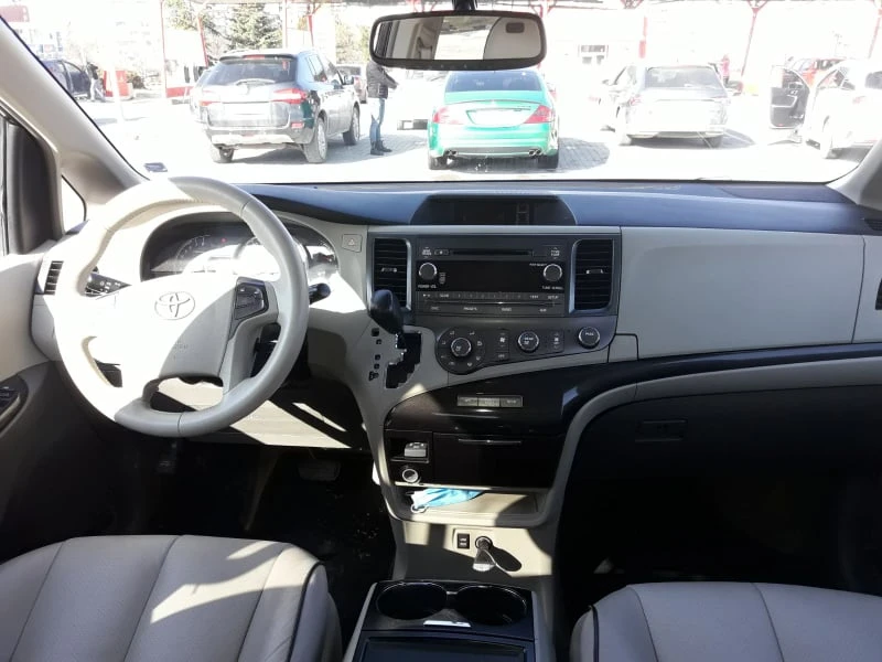 Toyota Sienna 3.5 LE AWD | Mobile.bg � ����������� 4