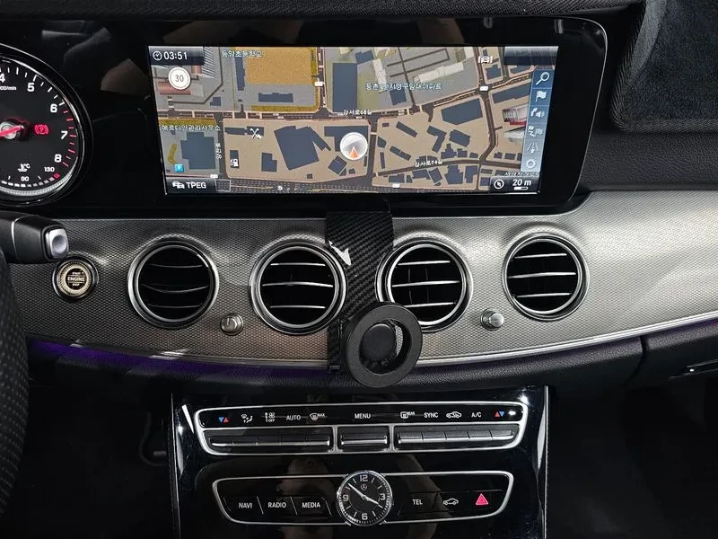 Mercedes-Benz E 200 W213 E200 Avantgarde, снимка 14 - Автомобили и джипове - 55111061