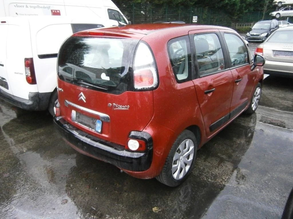 Citroen C3 Picasso 1.4 HDi / 1.4i - изображение 3