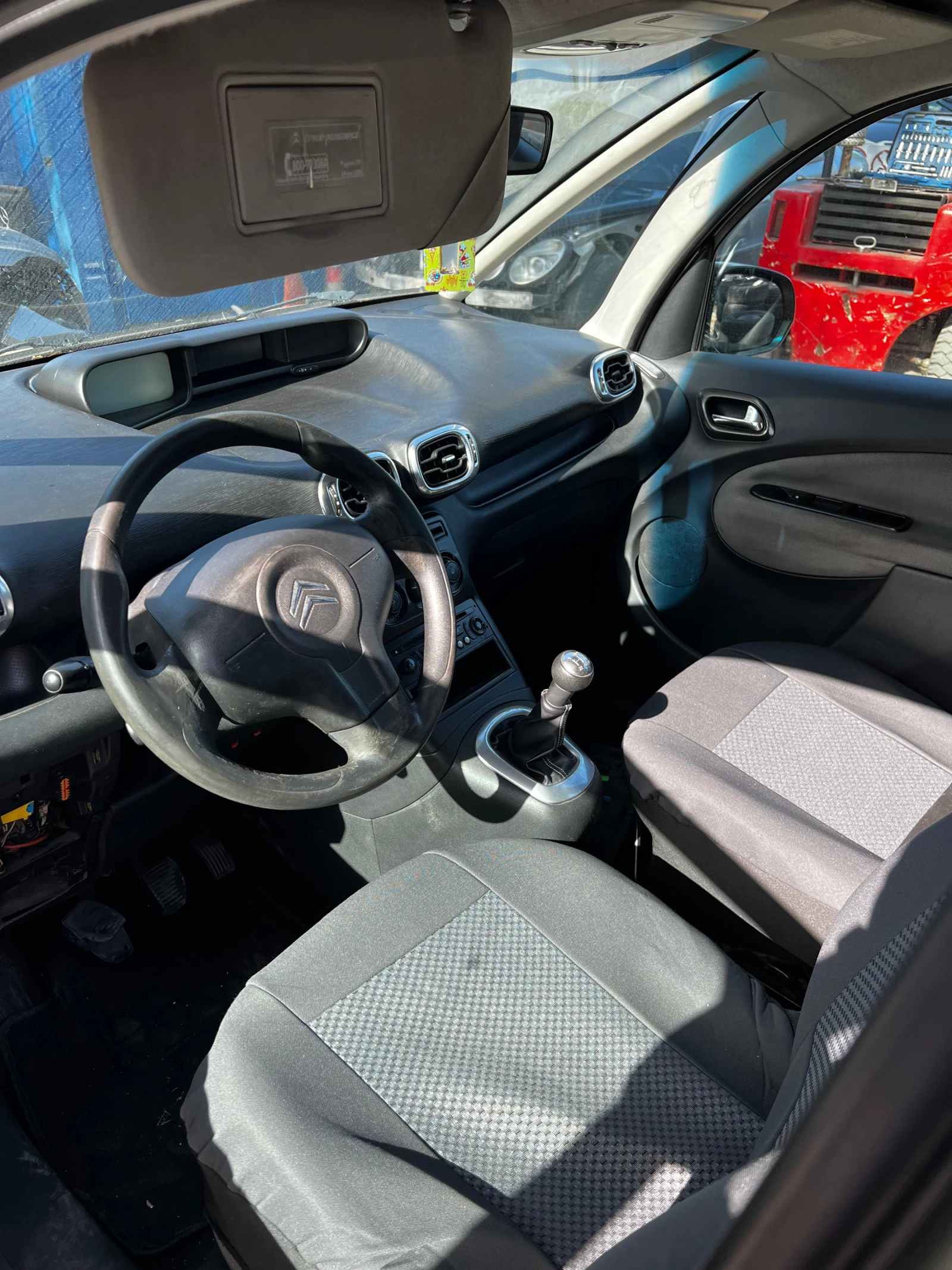 Citroen C3 Picasso 1.4 HDi / 1.4i - изображение 9