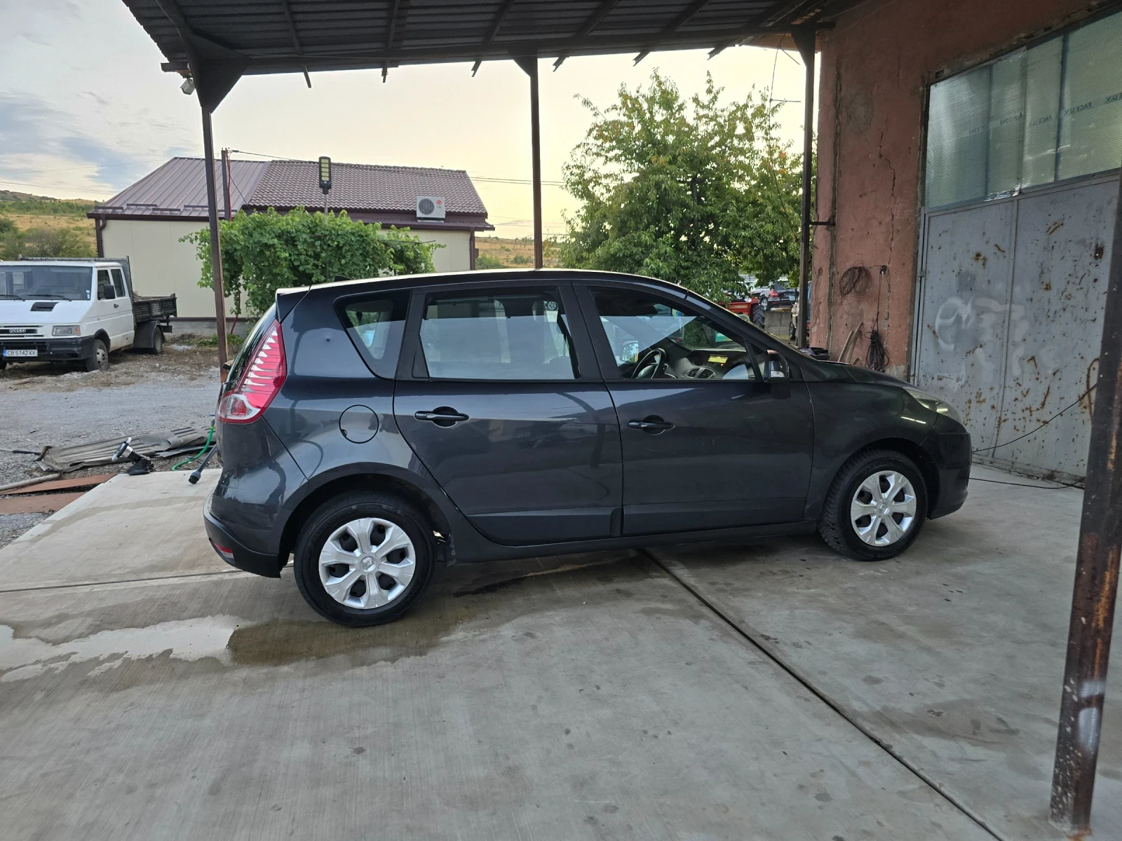 Renault Scenic 1.6 16v X-Mod Facelift - изображение 4