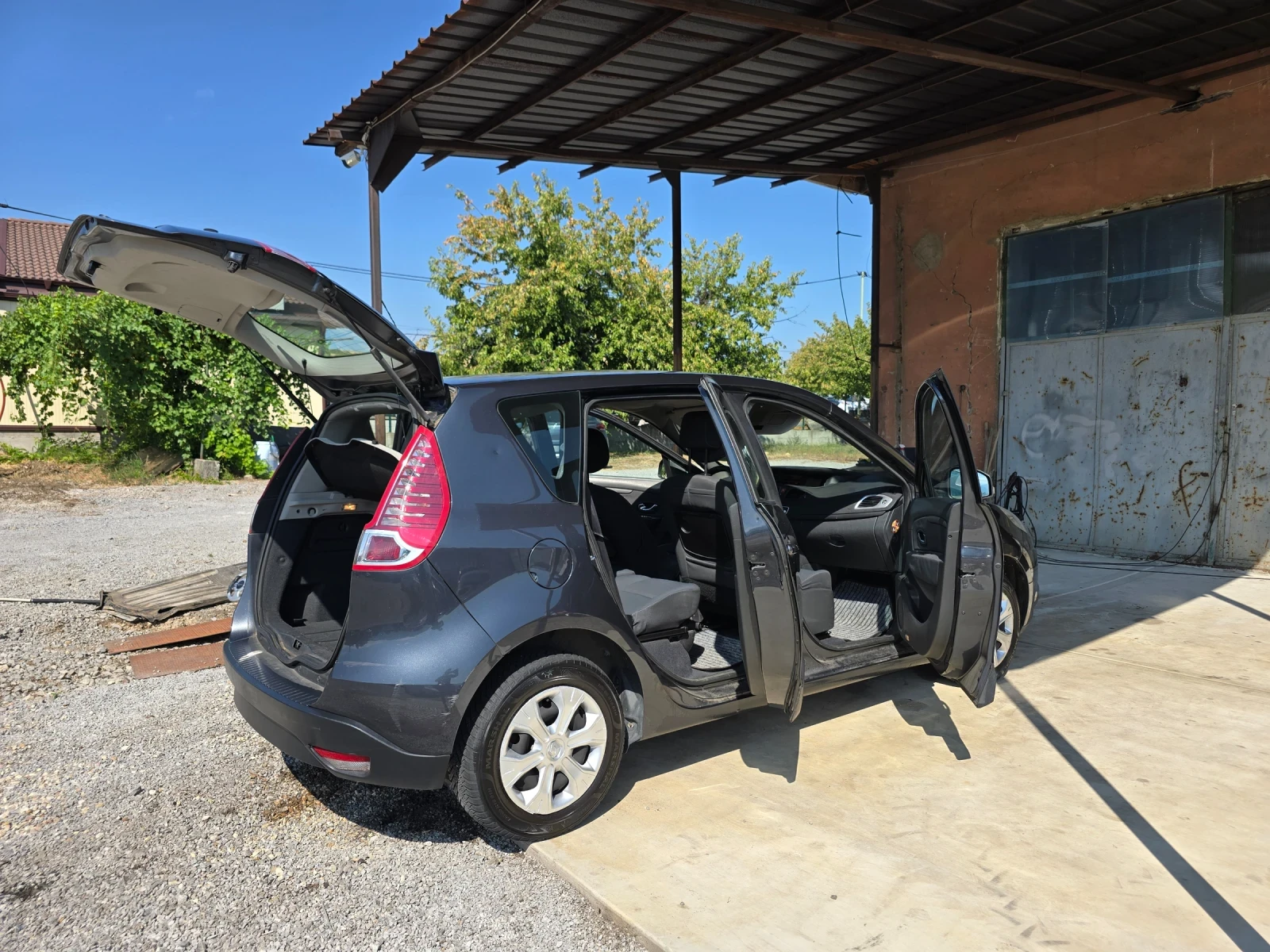 Renault Scenic 1.6 16v X-Mod Facelift - изображение 7