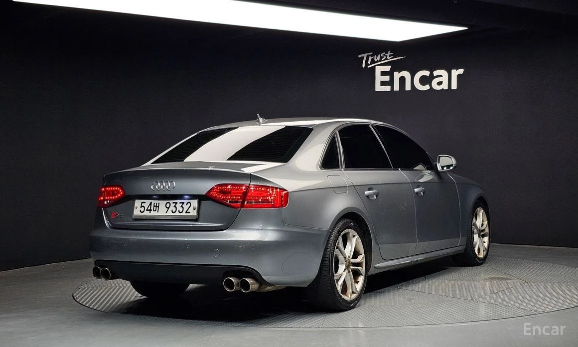 Audi A4  - изображение 2