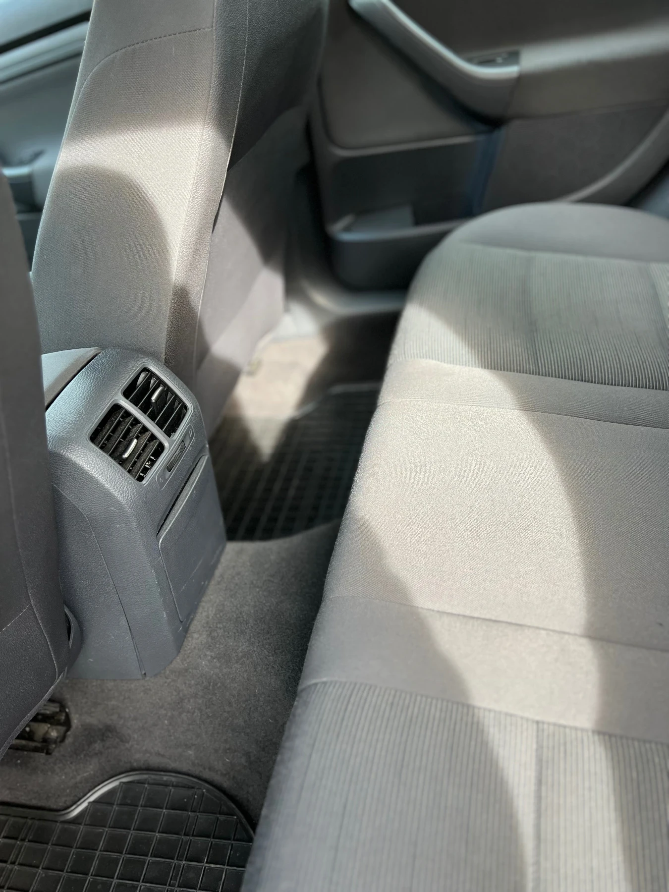 VW Golf 1, 9 TDI - изображение 10