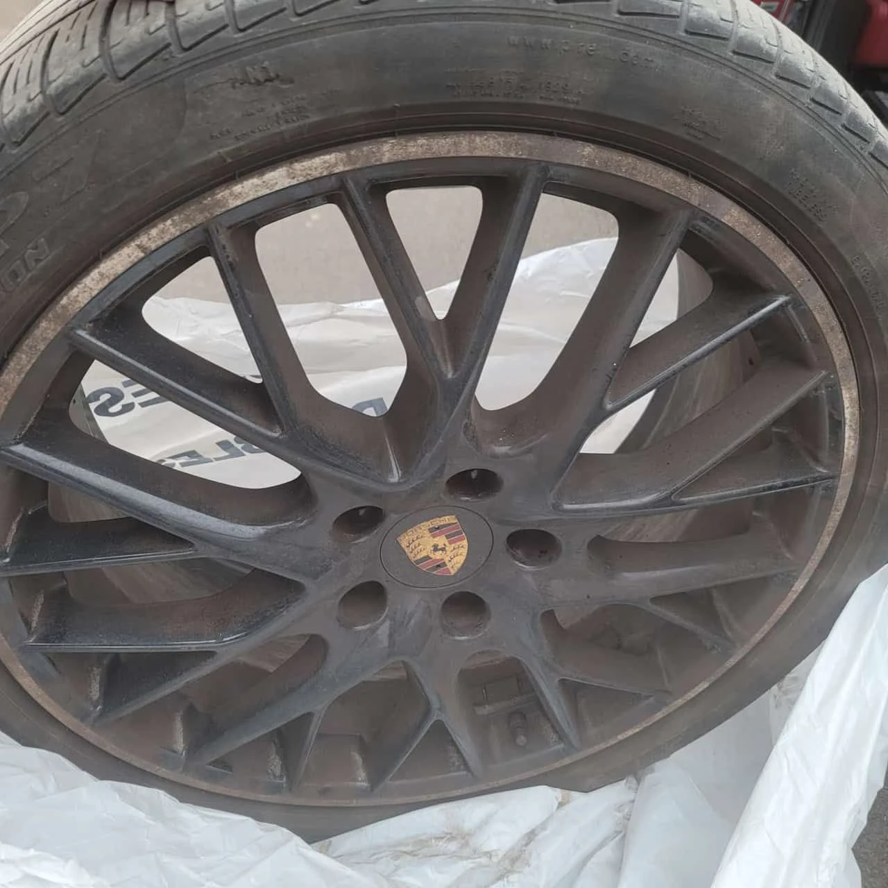 Porsche Panamera  4 AWD /CARFAX / ГУМИ С ДЖАНТИ , снимка 11 - Автомобили и джипове - 53744368