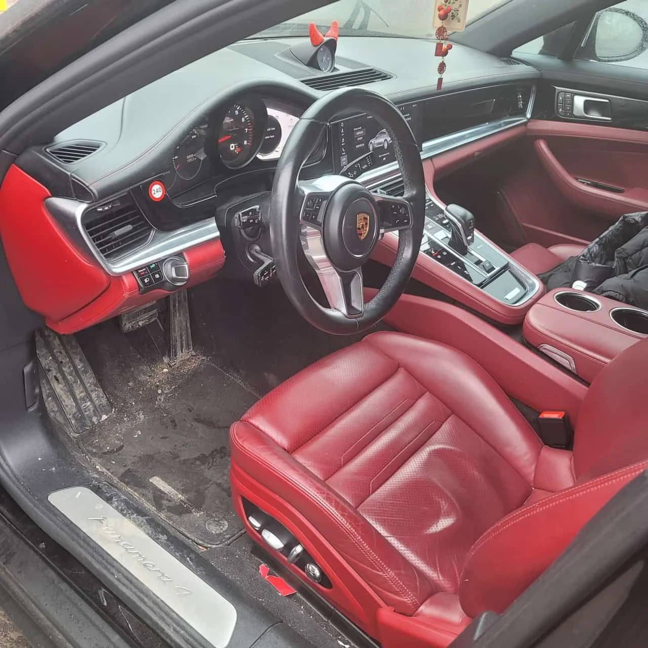 Porsche Panamera  4 AWD /CARFAX / ГУМИ С ДЖАНТИ  - изображение 5