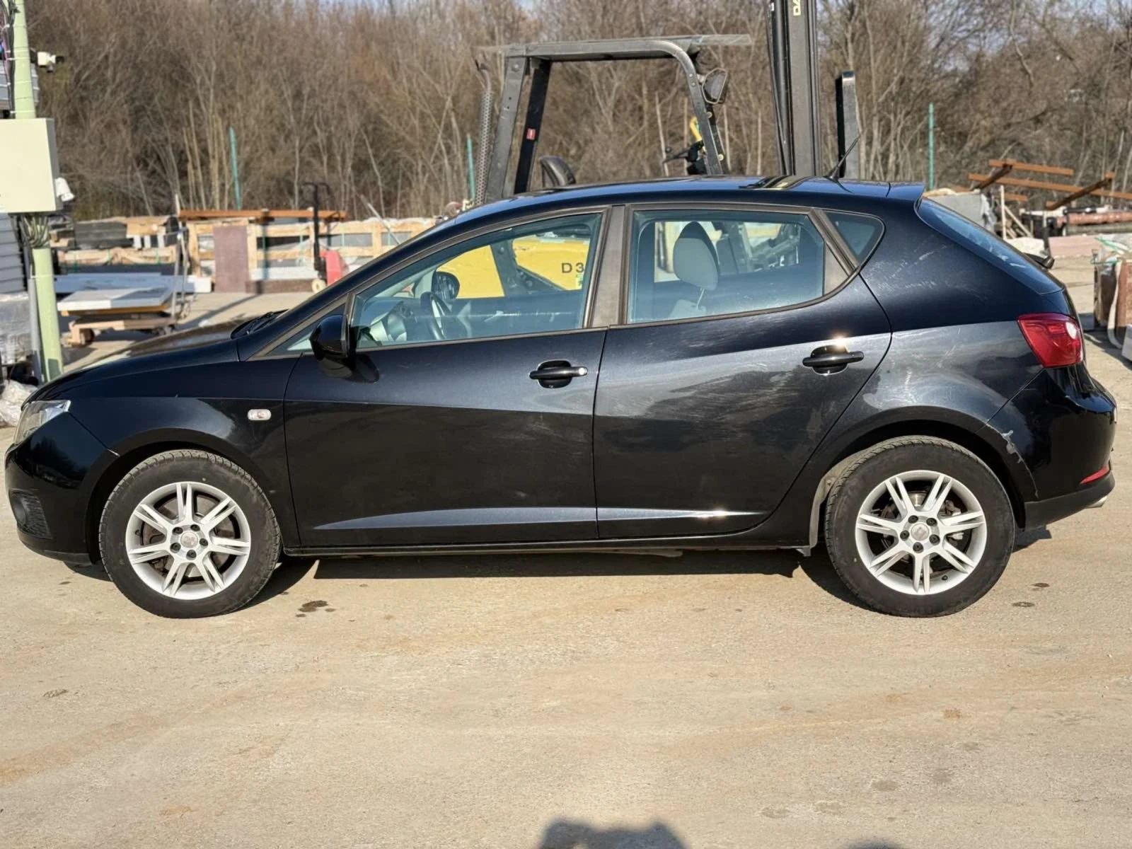 Seat Ibiza 1.6 Тди 105кс, снимка 4 - Автомобили и джипове - 53755026