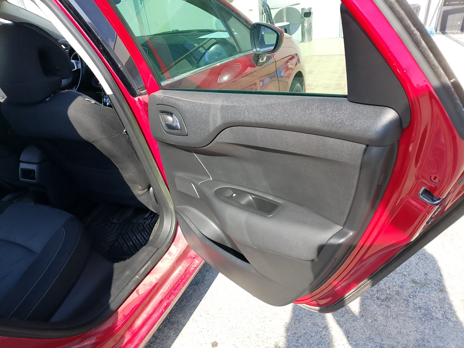 Citroen C4 1.6 HDi - ����� 92 �.� | Mobile.bg � ����������� 8