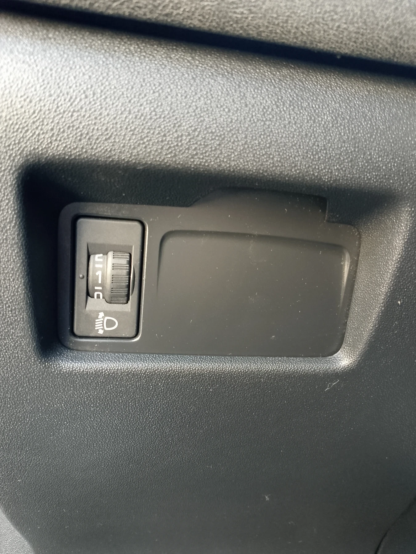 Citroen C4 1.6 HDi - ����� 92 �.� | Mobile.bg � ����������� 12