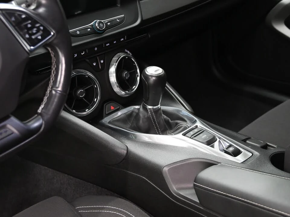 Chevrolet Camaro * АвтоКредит * (ЦЕНА ДО БГ), снимка 12 - Автомобили и джипове - 53890001