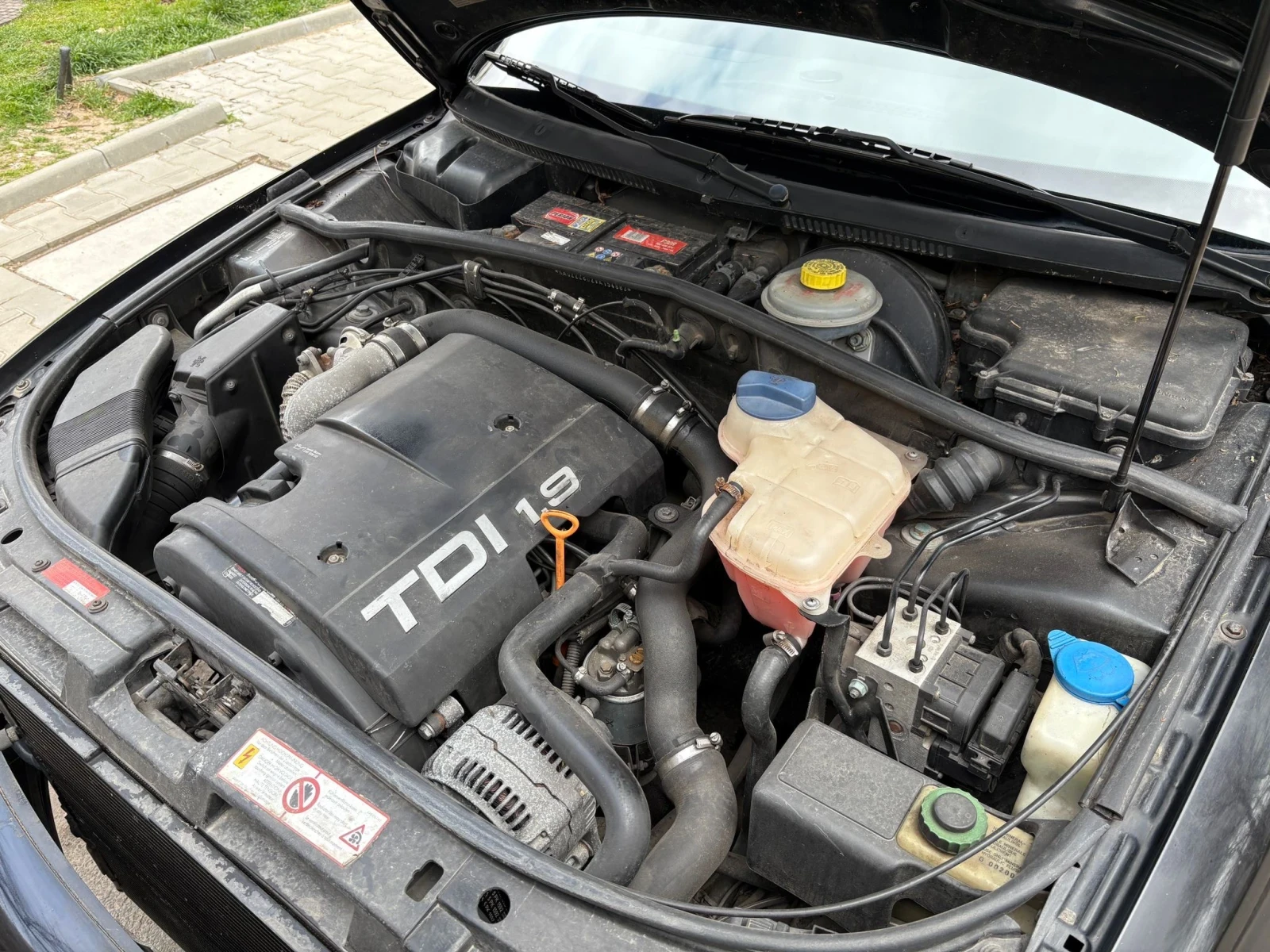 Audi A4, снимка 2 - Автомобили и джипове - 53960009