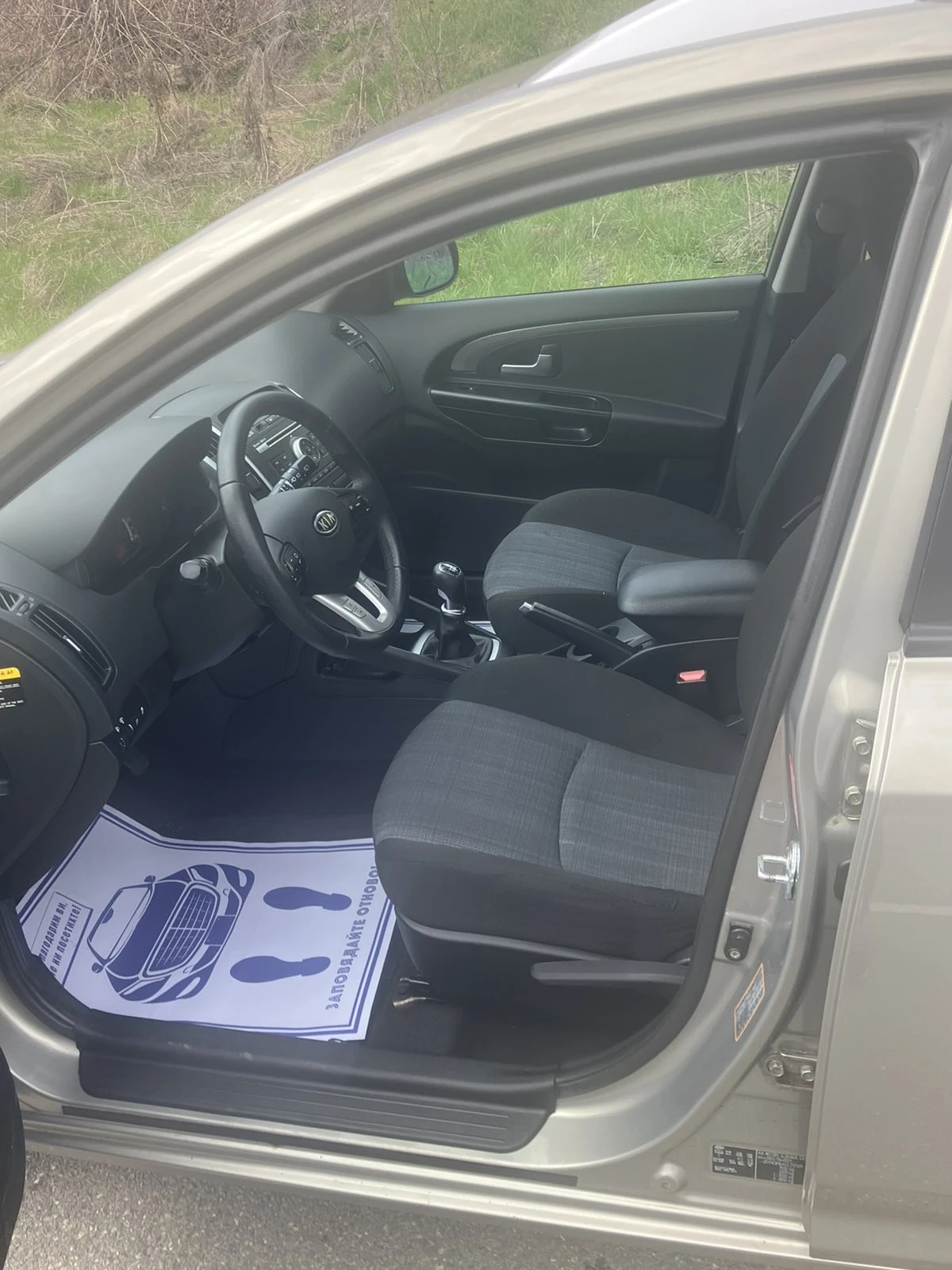 Kia Ceed 1.6 CRDI FACELIFT , снимка 8 - Автомобили и джипове - 54160684