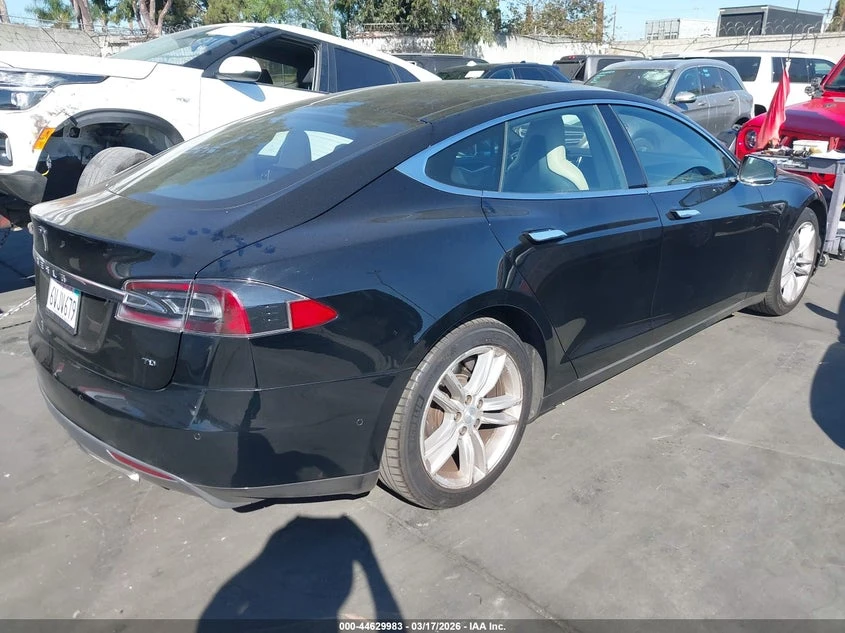 Tesla Model S RWD 70 kWh Battery, снимка 4 - Автомобили и джипове - 54169746
