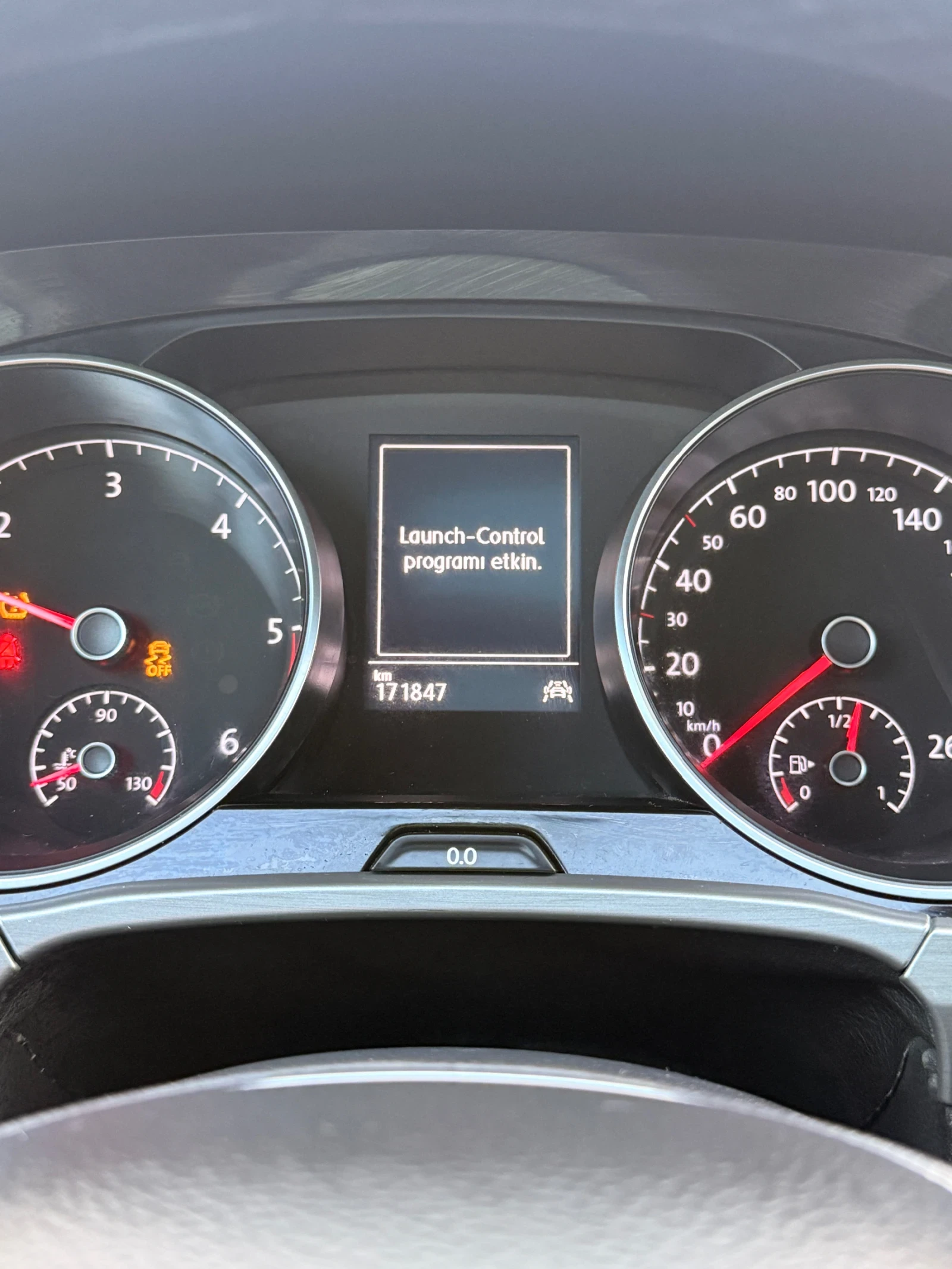 VW Touran, снимка 15 - Автомобили и джипове - 54194900