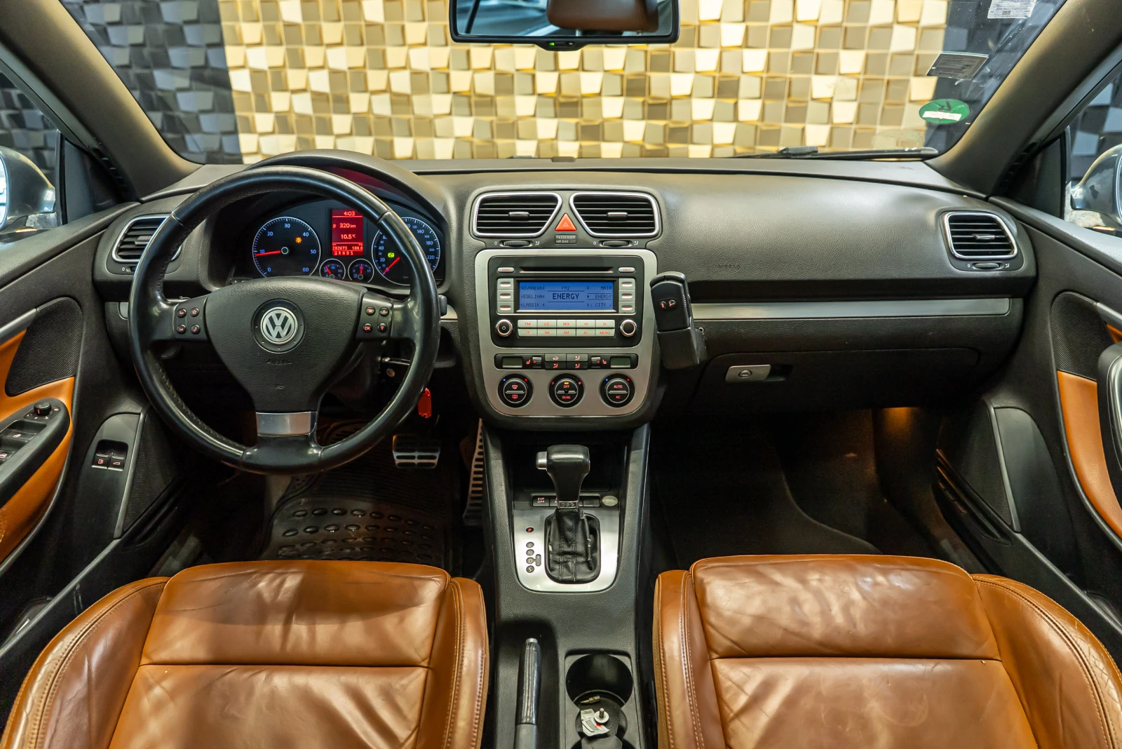 VW Eos 2.0 TDI, снимка 10 - Автомобили и джипове - 54409841