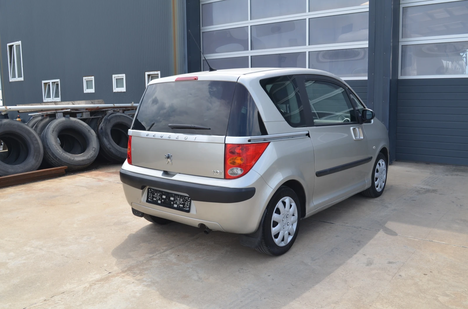 Peugeot 1007 1.4 HDI, снимка 11 - Автомобили и джипове - 54775050