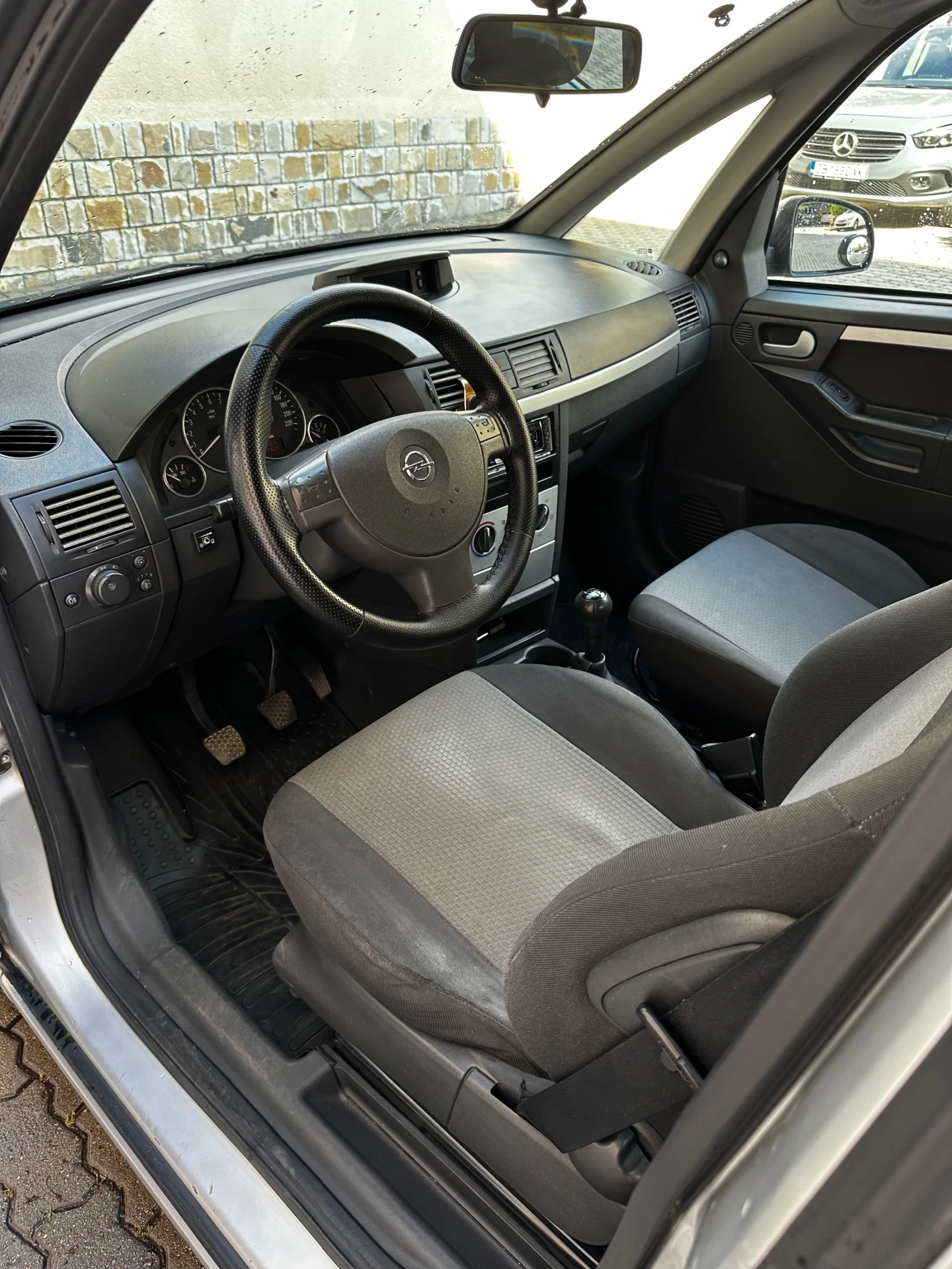Opel Meriva 1.6, снимка 6 - Автомобили и джипове - 54902376