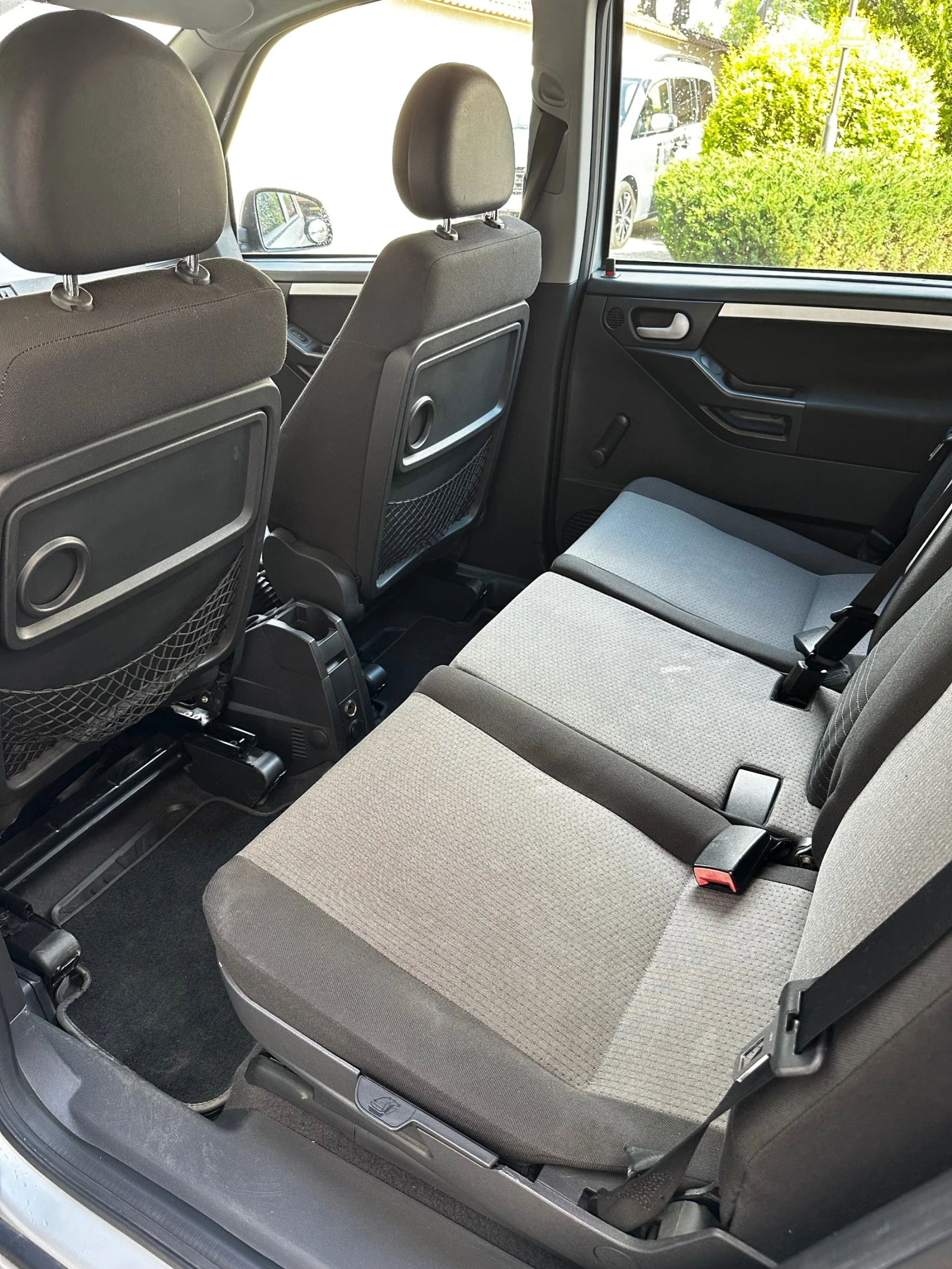 Opel Meriva 1.6, снимка 7 - Автомобили и джипове - 54902376