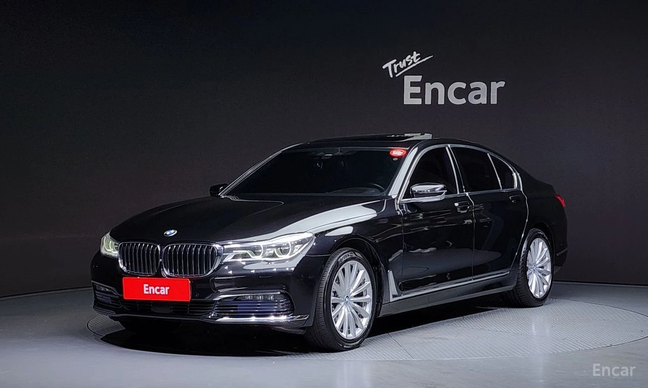 BMW 730 ОБДУХВАНЕ * HARMAN/KARDON * HEAD-UP * АВТОКРЕДИТ, снимка 2 - Автомобили и джипове - 55233898