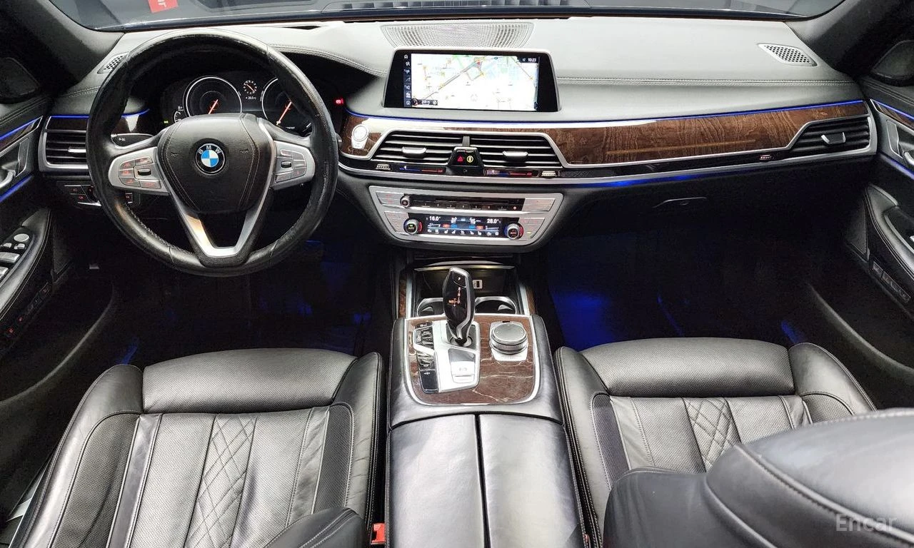 BMW 730 ОБДУХВАНЕ * HARMAN/KARDON * HEAD-UP * АВТОКРЕДИТ, снимка 8 - Автомобили и джипове - 55233898