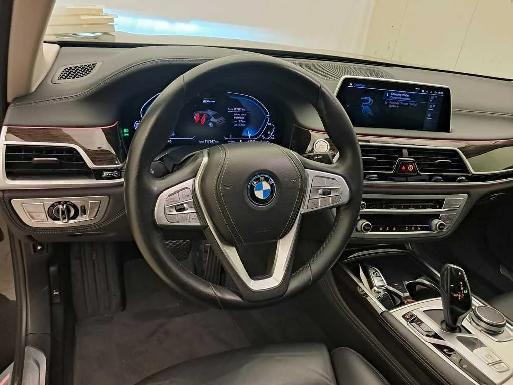 BMW 745 745e - Hybrid, снимка 7 - Автомобили и джипове - 55588140
