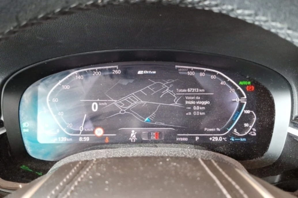 BMW 530E xDrive Plug-in Hybrid, снимка 11 - Автомобили и джипове - 55639326