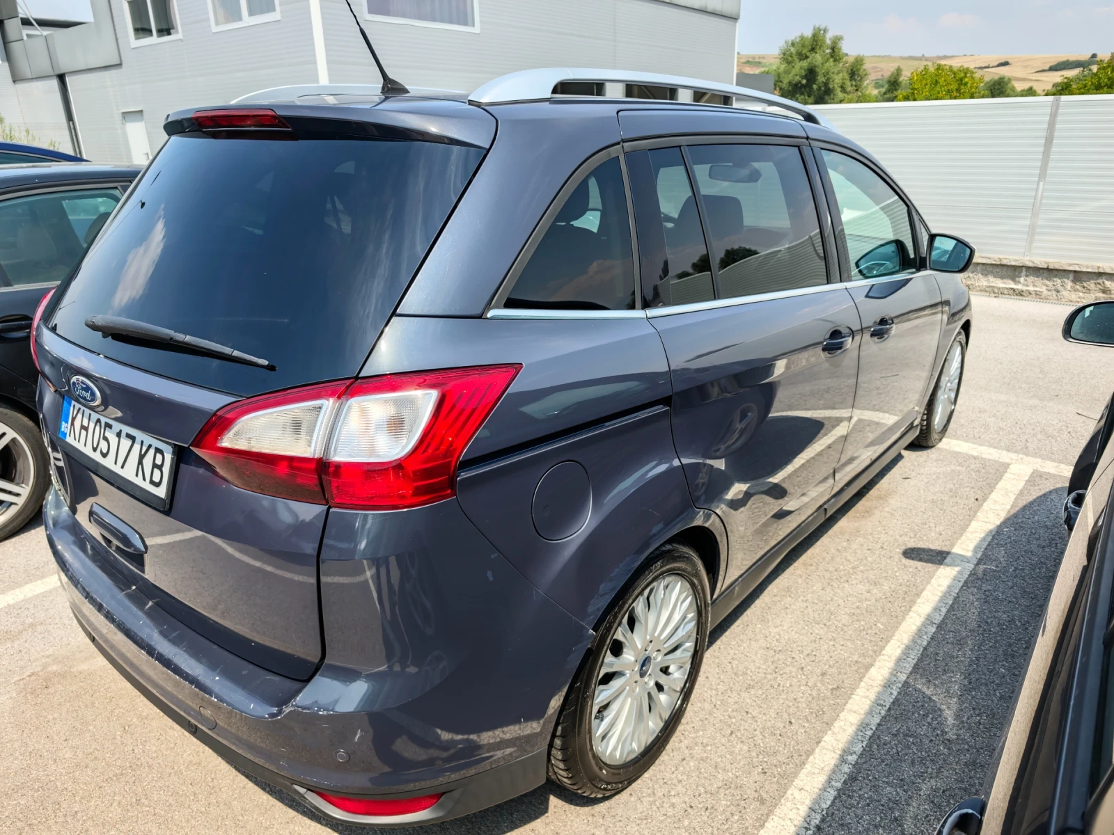 Ford Grand C-Max 1.6 tdci, снимка 4 - Автомобили и джипове - 55705870