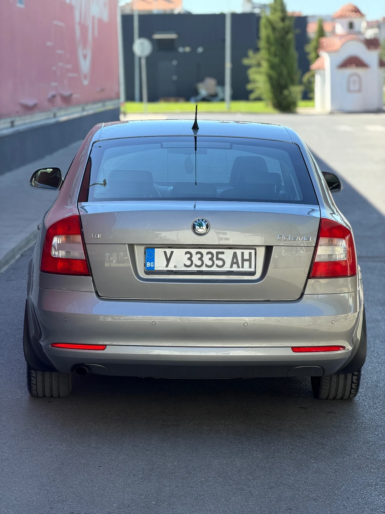 Skoda Octavia TDI РЕАЛНИ КИЛОМЕТРИ , снимка 5 - Автомобили и джипове - 56007799
