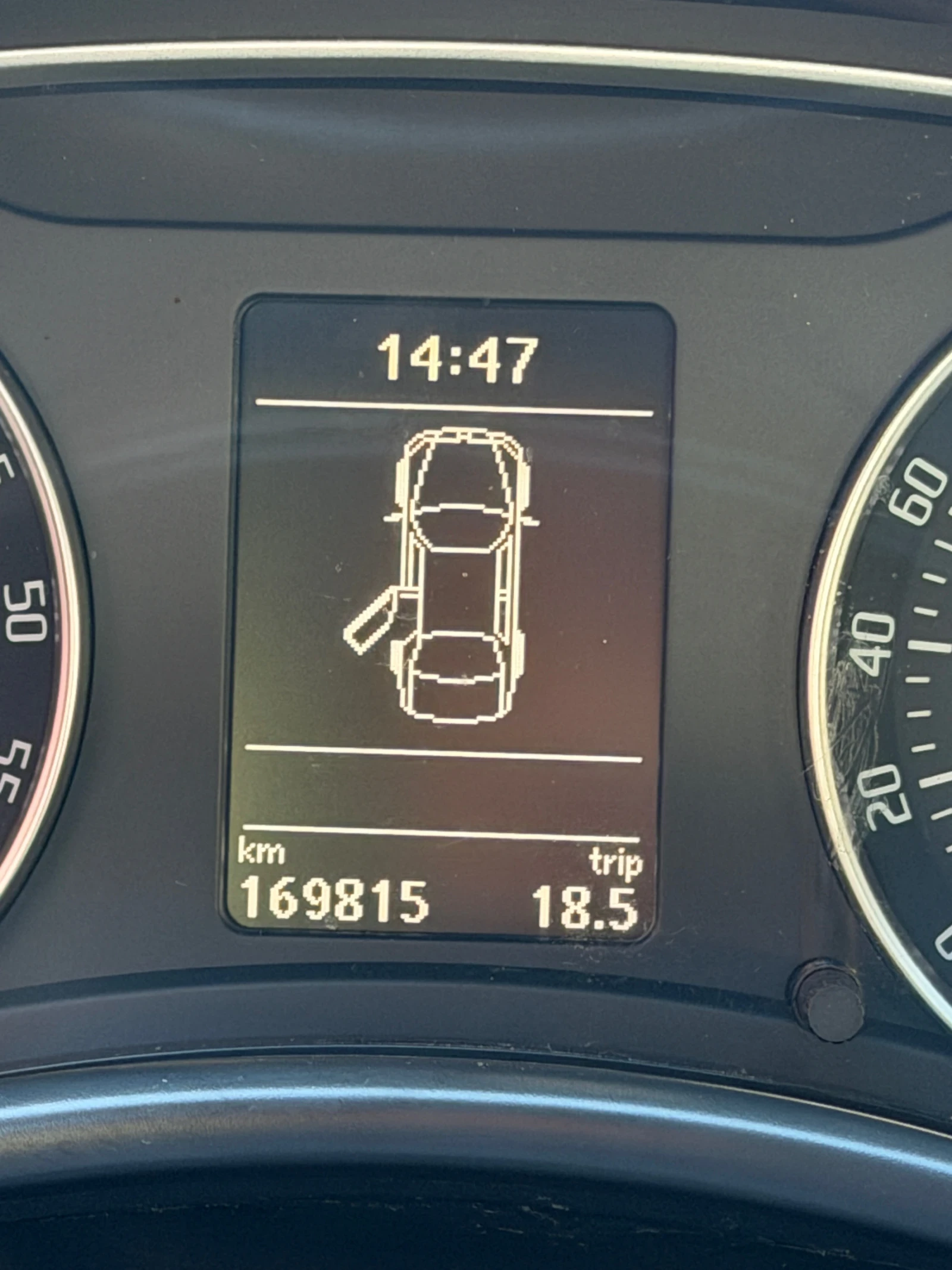 Skoda Octavia TDI РЕАЛНИ КИЛОМЕТРИ , снимка 12 - Автомобили и джипове - 56007799