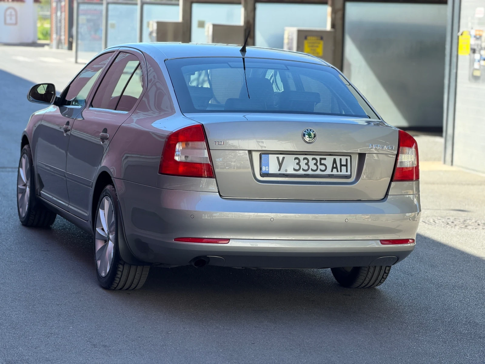 Skoda Octavia TDI РЕАЛНИ КИЛОМЕТРИ , снимка 4 - Автомобили и джипове - 56007799