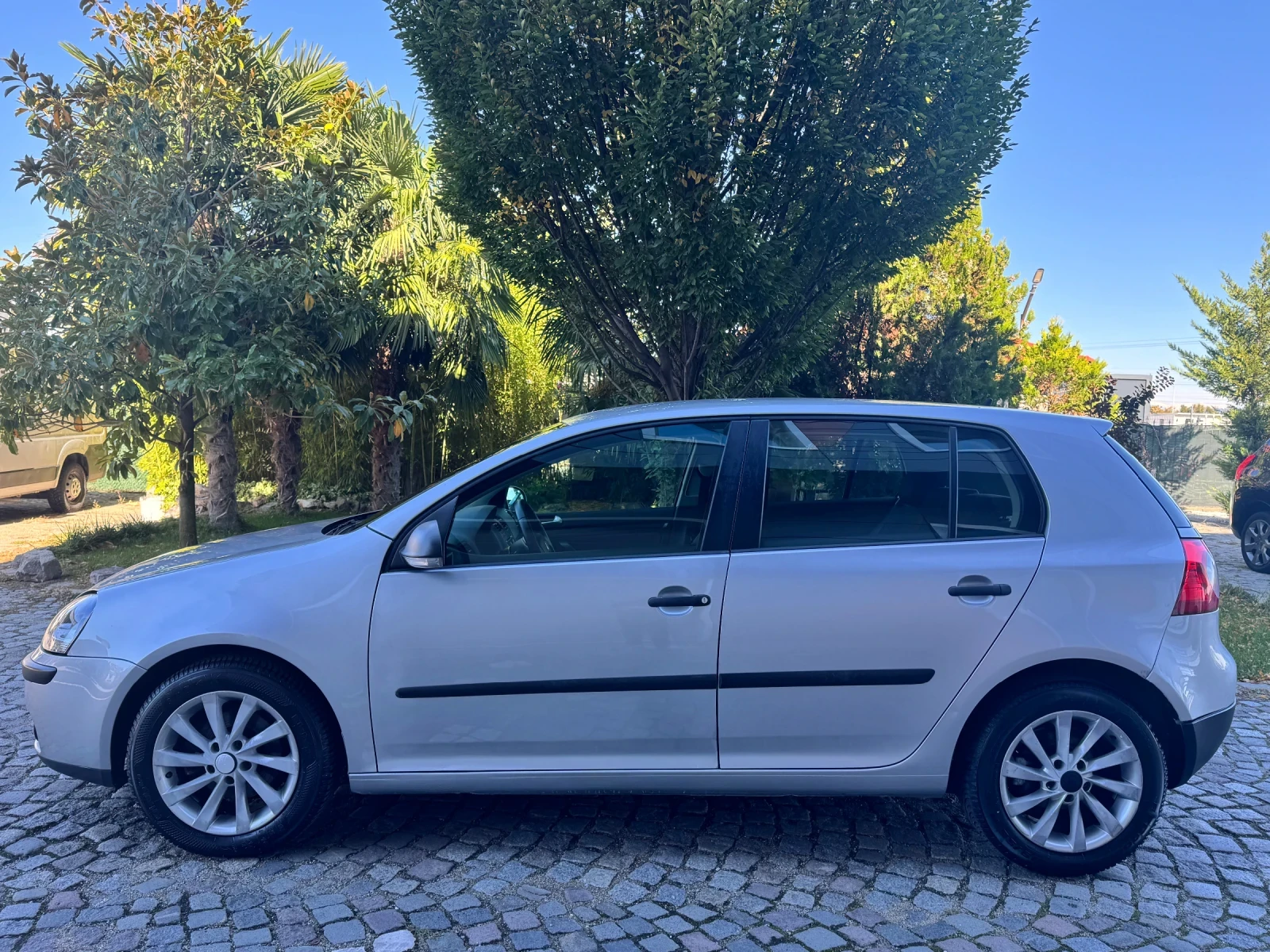 VW Golf 1.9 tdi, снимка 6 - Автомобили и джипове - 56560281
